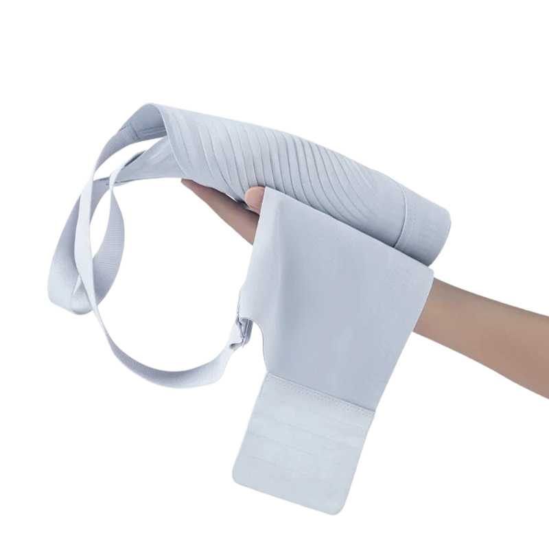 How does the ventilation hole design of plus-size underwear improve the dryness experience of summer wear?